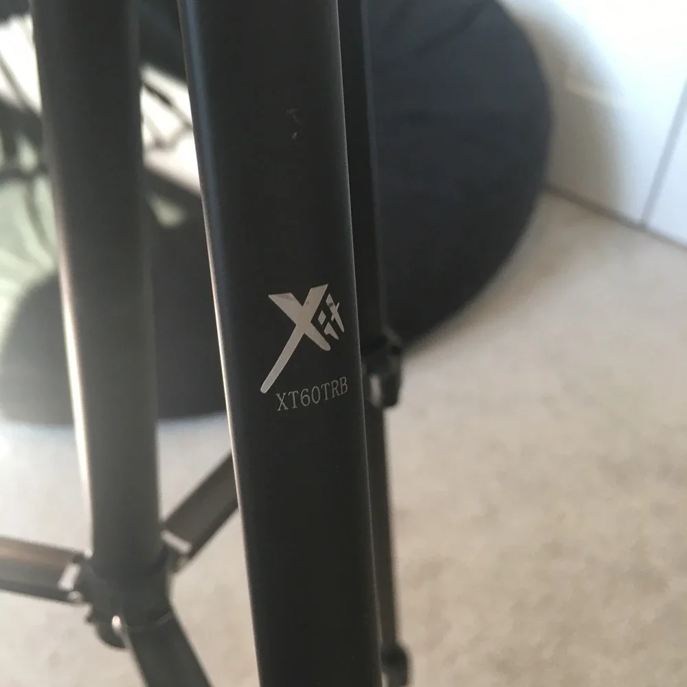 Xit XT60TRB 60-Inch Pro Series Full Size Camera/Video Tripod Missing 1 Screw‎